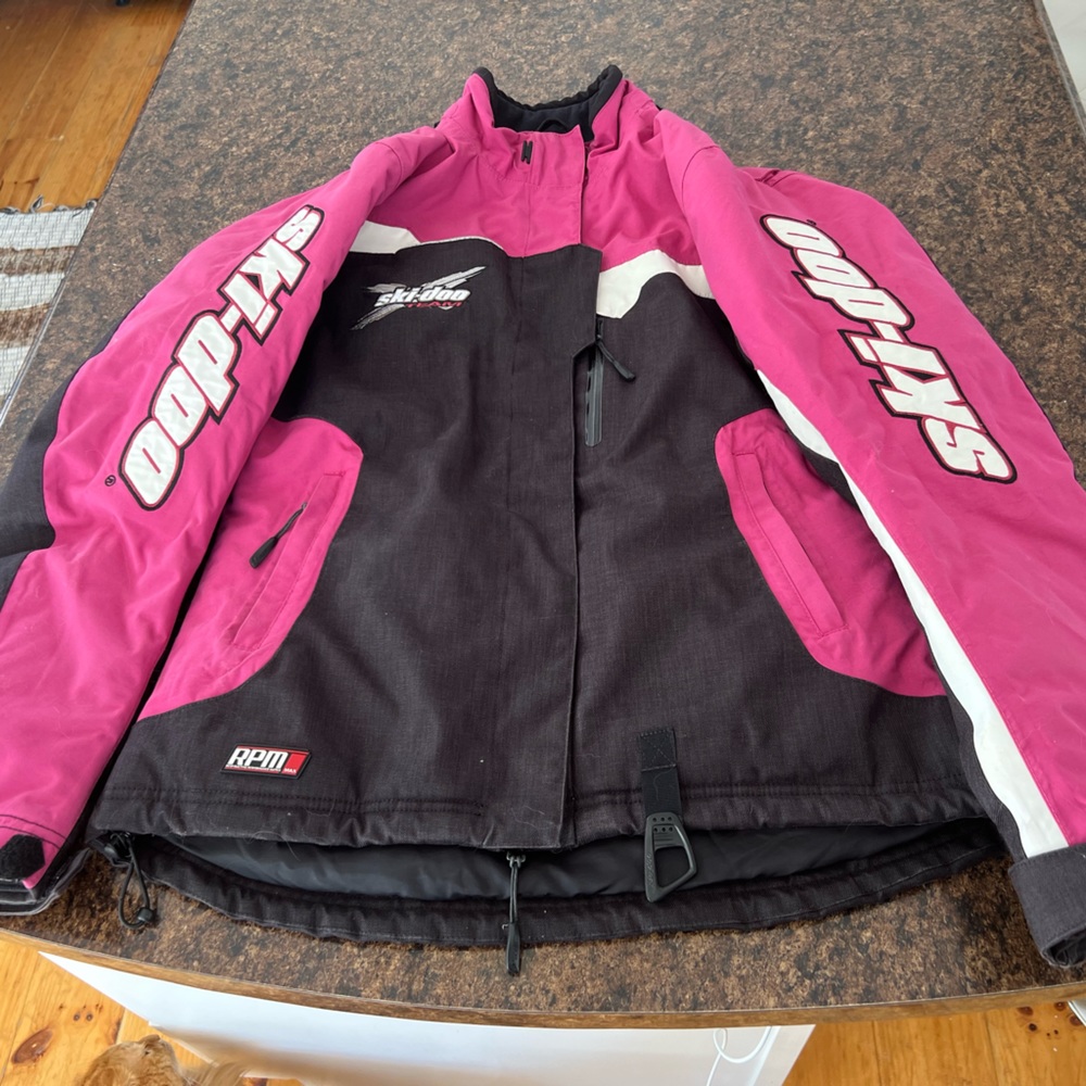 Women’s Skidoo Jacket Small